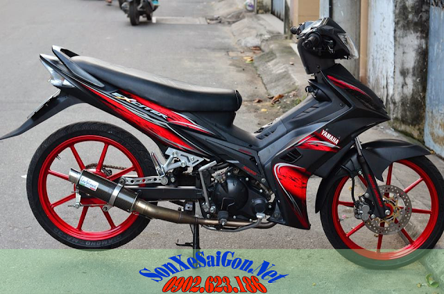 Sơn xe Exciter 2010 màu đen nhám, sơn mâm đỏ