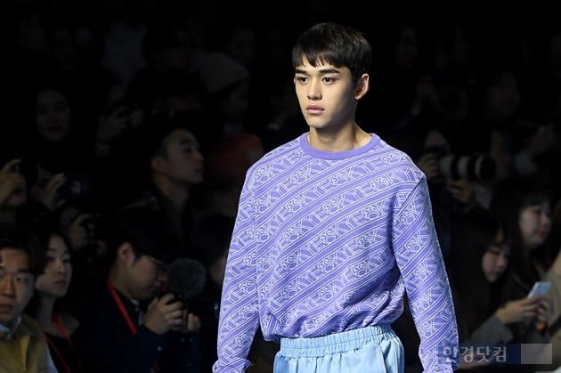 [PRESS] NCT’s Lucas Walking For KYE at Seoul Fashion Week SS19