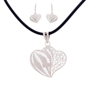 Filigree Silver Pendants | divinejewelsindia