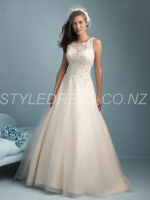 Scoop Ball-Gown Lovely Kaikohe Zipper-Up Button Sleeveless Floor-Length Ivory Wedding 