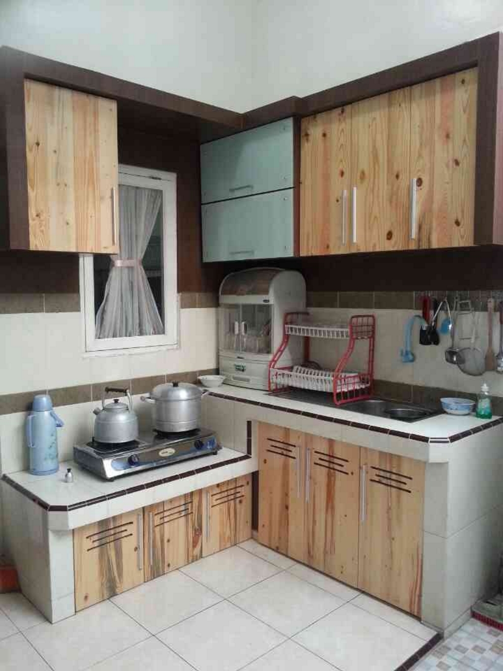 kitchen set dari peti kemas 2