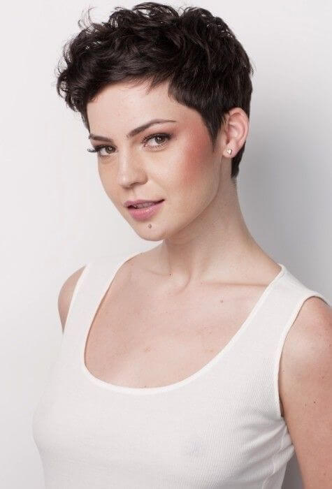 short hairstyles for women 2019