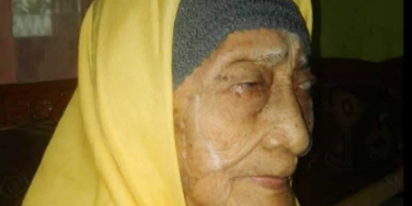 Khofifah Kirim Tumpeng Ke Nenek 100 Tahun Yang Sembuh Dari Covid–19