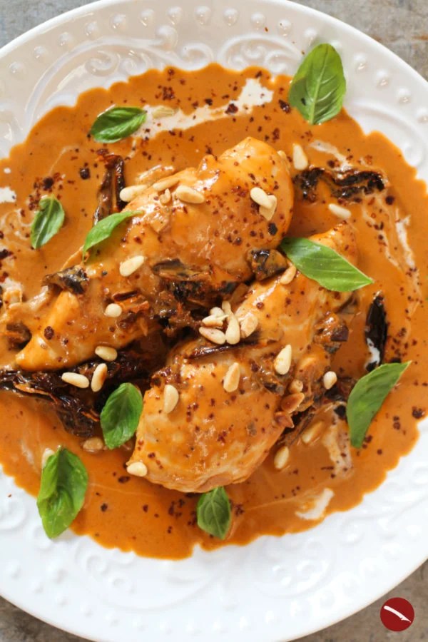 Ist dieses Rezept für butterzarte Hähnchenbrust in cremiger Tomaten-Parmesan-Sahne-Sauce den Hype wert? Ich habe das berühmte „Marry me Chicken“ getestet #hähnchenbrustfilet #chickendinner #toskanisch #italienisch #chickenrecipes #blogfood #foodblog #arthurstochterkocht #nytcooking #arthurstochterkochtdienewyorktimesleer #tomaten #sahnesauce #spaghetti #getrocknete_Tomaten #kochenfürdiefamilie #hähnchenbrustfilet #marrymechicken
