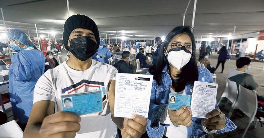 CORONAVIRUS EN PERÚ: Adelantan al 10 de diciembre la necesidad de ambas dosis para ingresar a espacios cerrados