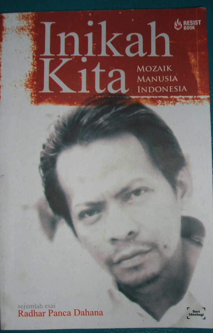 dunia buku  Memperjelas Identitas  Manusia  Indonesia