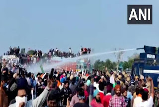 farmers break barricades on Delhi-Haryana border