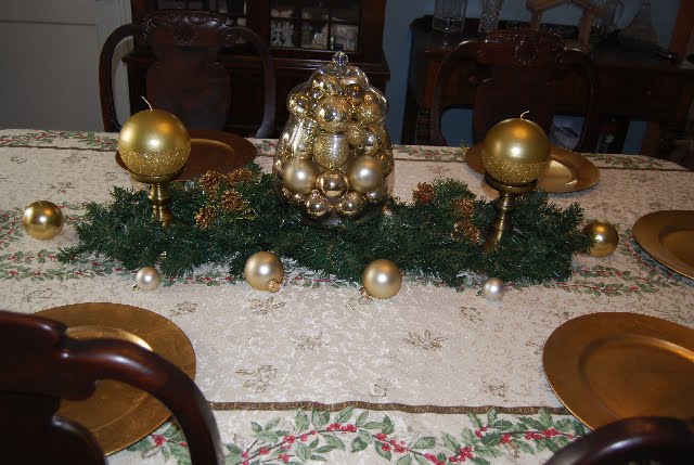 LEM Photography & Papercrafting: Christmas Decorating...