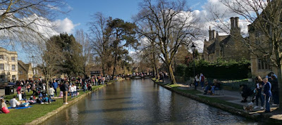 Costwolds, Bourton-on-the-water.