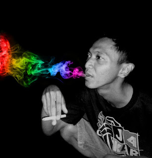 Tutorial PicSay Membuat Efek Asap Rokok Berwarna Keren dengan Mudah