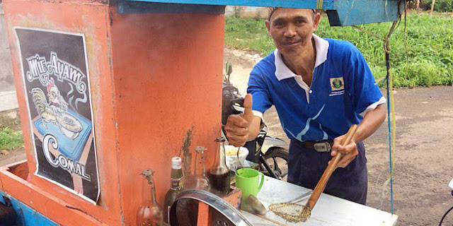 Dari Jualan Mie Ayam, Anak Saya Sarjana, Tahun Depan Naik Haji