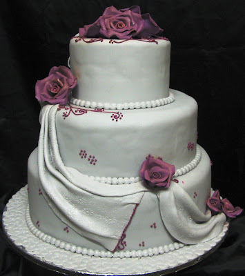 ThreeTier Wedding CakePowerpuffCar Doll B 39day Cakes October 2009