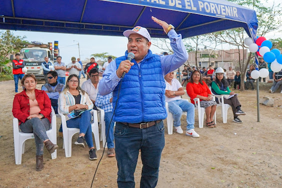  Alcalde de El Porvenir colocó primera piedra del Complejo Deportivo “Lolo Fernández”