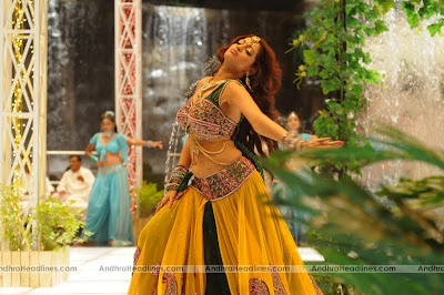 Telegu actress-UDAYA BHANU very hot image