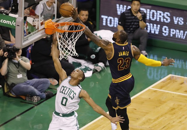 Cavs/Celtics Opens the 2017 - 2018 NBA Season