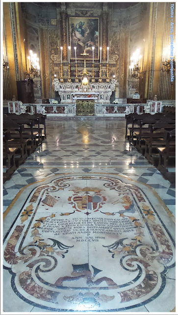 Napoli; experiência pessoal; Piazza Trieste e Trento; Igreja de San Ferdinando