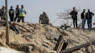 إسرائيل تقتل 9 أشخاص من عائلة واحدة بغزة فى غارة جوية
