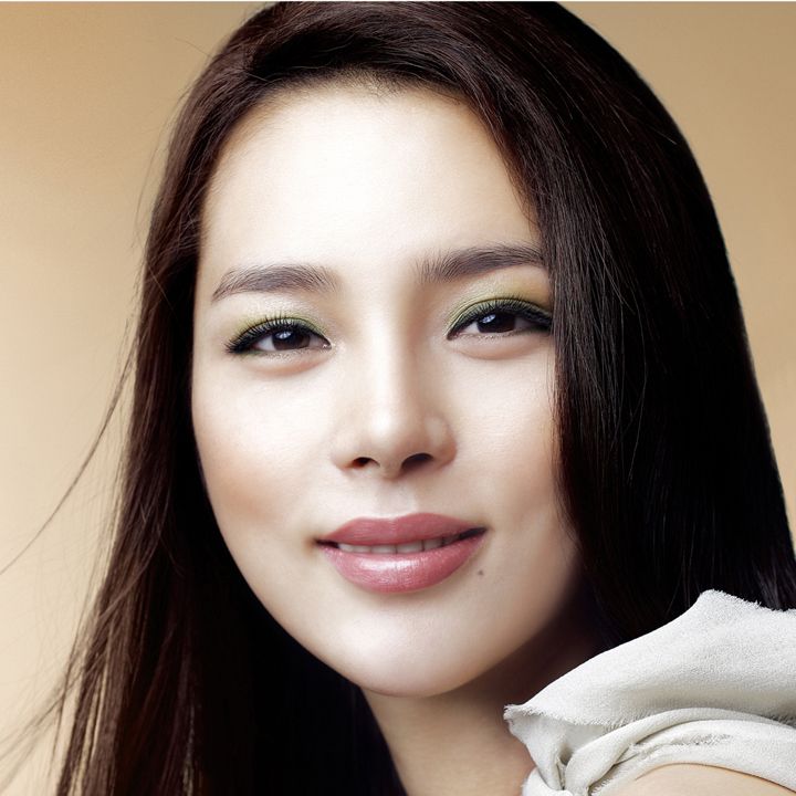 Meryem Uzerli Top 10 List of Most Beautiful Korean Actresses 