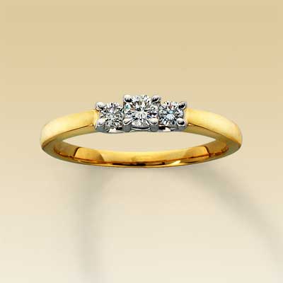 Kay Jewelers 14K Yellow Gold 14 Carat t.w. Three-Stone Diamond Ring