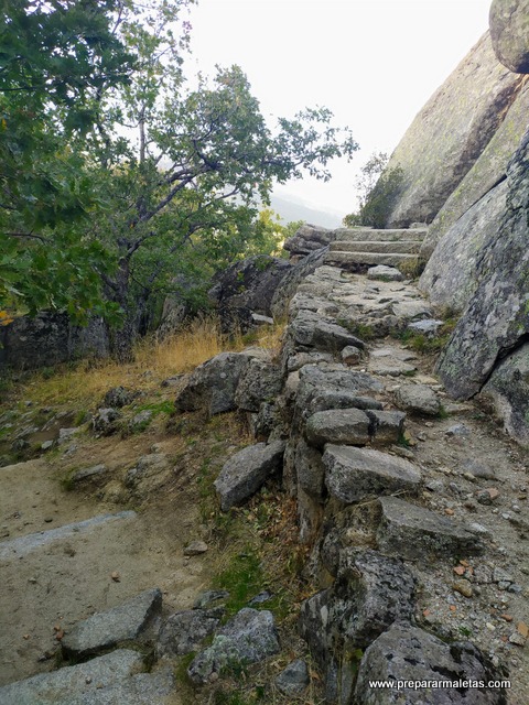 camino de subida a Las Machotas El Escorial