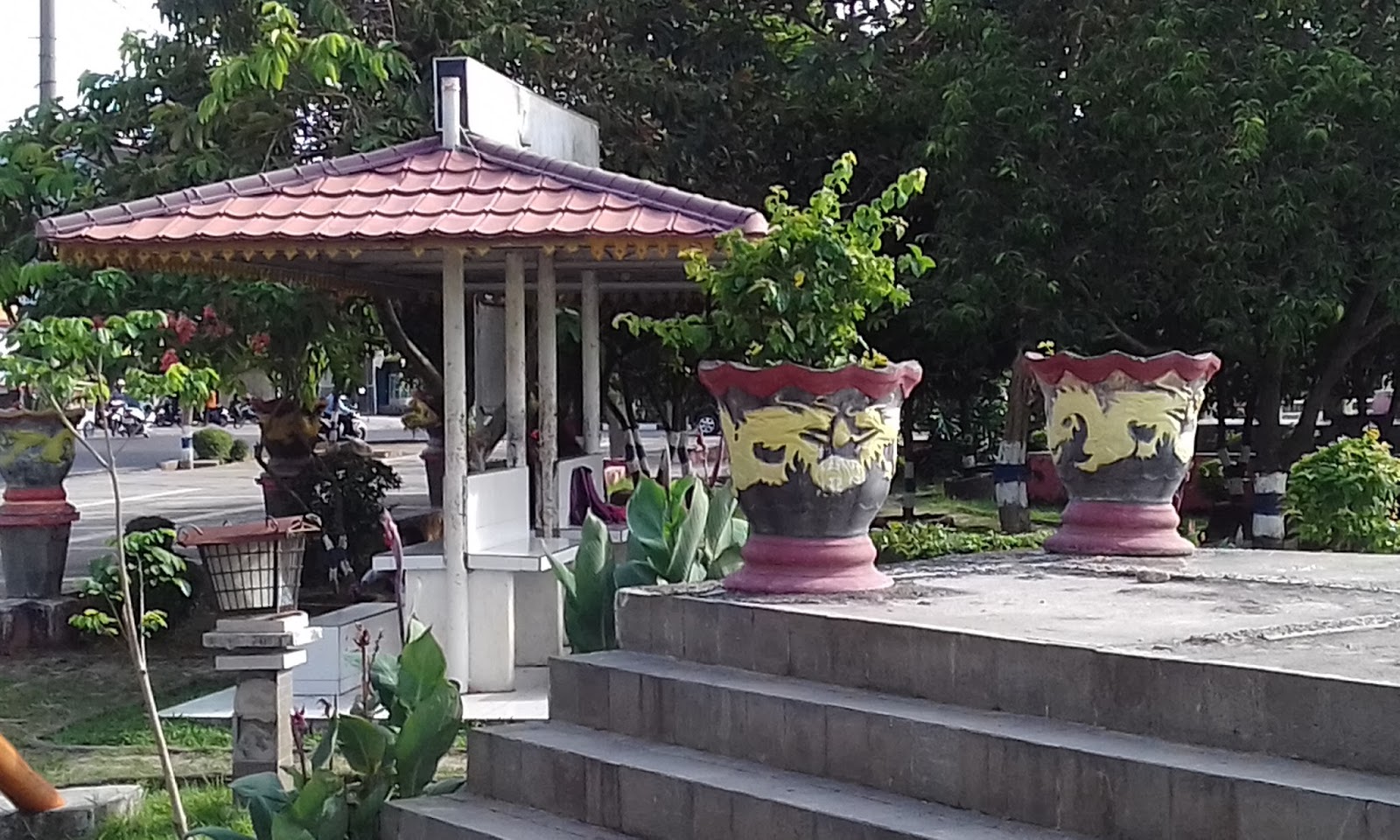 Tempat Duduk Untuk Umum Di Taman Kota Baturaja Baturaja 