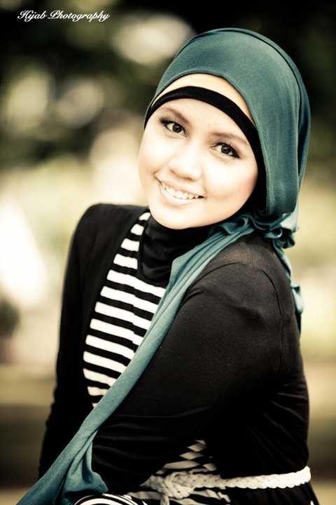 vielicious My First Photoshoot with Hijab Photography  D