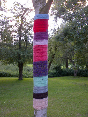 yarn bomb tree wool