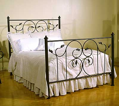 Wrought Iron Furniture on Furniture  Wrought Iron Furniture Designs Ideas