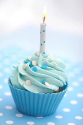 Birthday Cake Decorating Ideas on Cupcake Is Love And Life  Cupcake Birthday