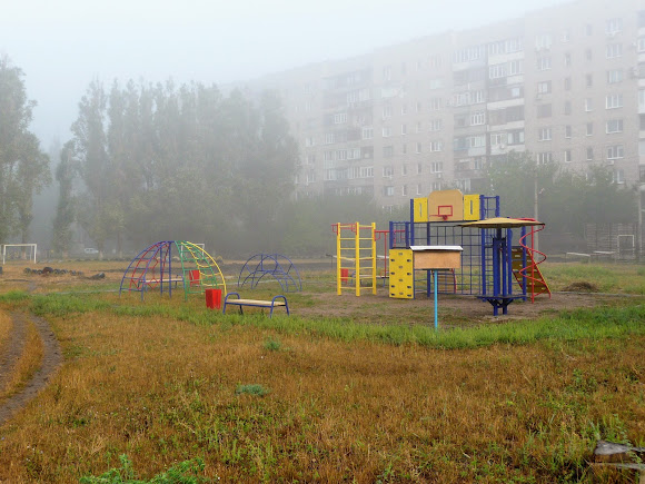 Авдіївка. Дитячий майданчик на мікрорайоні «Хімік»