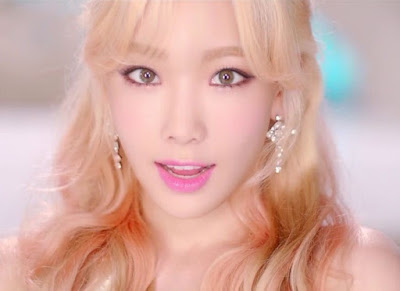 SNSD / Girls' Generation: Fashion / Look / Makeup / Hair in Lion Heart (New released) 