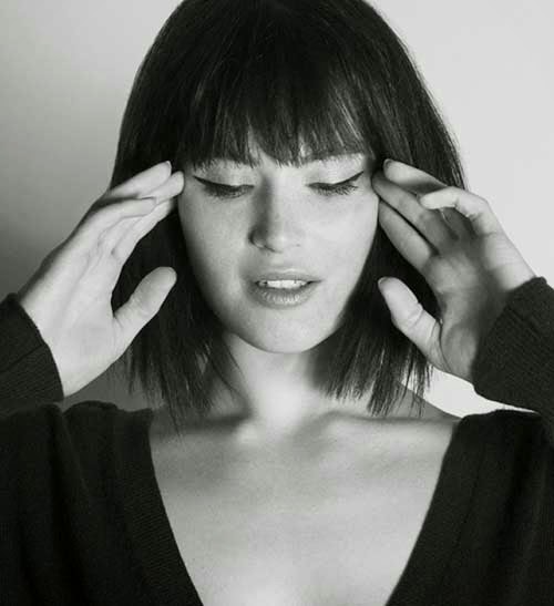 Nice Short Straight Hairstyles with Bangs