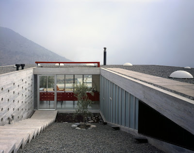 Mountainside home in Chicureo, Santiago