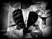 Black and White Wednesday: Broken heart