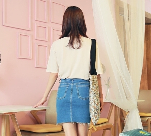 Raw High-Low Hem Rugged Denim Mini Skirt