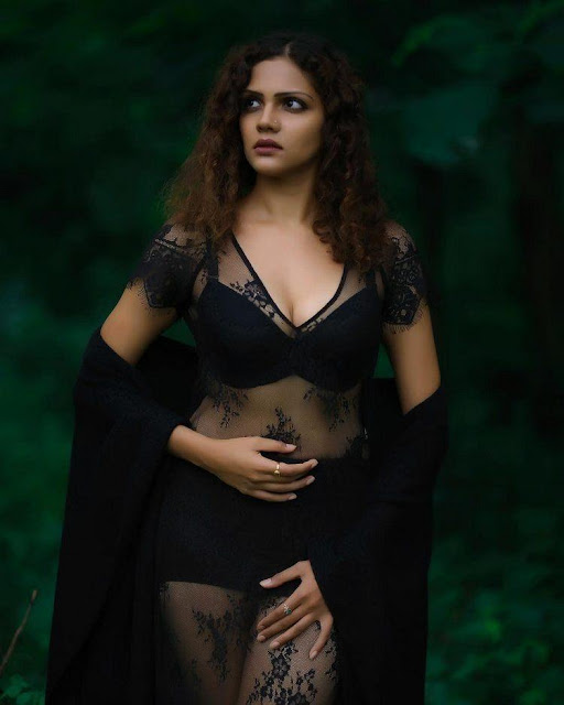 Radhica Dhuri hot image gallery