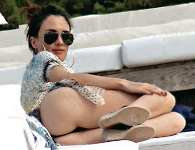 Paz Vega is Back With More Candid Thong Ass Bikini Pictures 