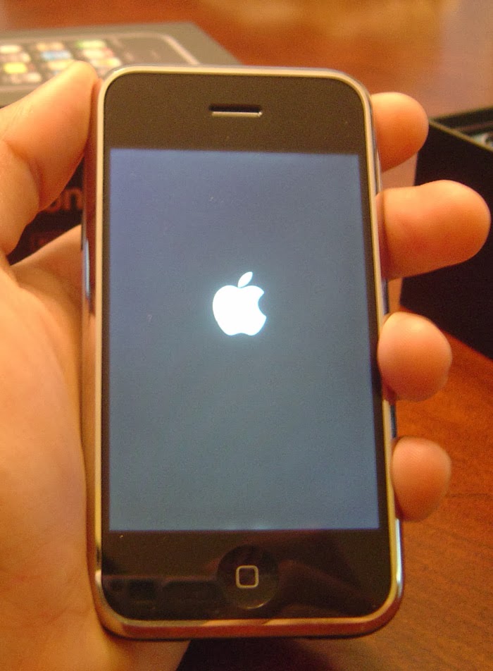 حل مشكلة رمز التفاحة واعادة التشغيل علي الأيفون مع استعادة الصور