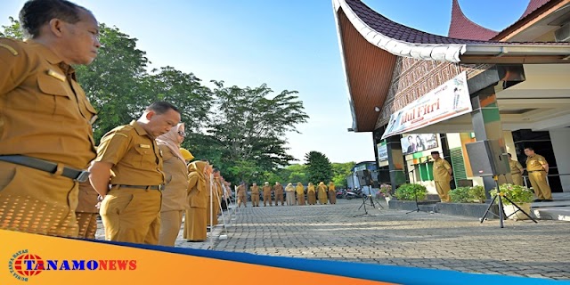 Pastikan Pelayanan Publik di Pemprov Sumbar di Hari Pertama Pascalebaran, Gubernur Mahyeldi Sidak OPD