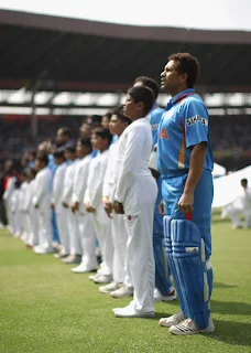 Tendulkar pray