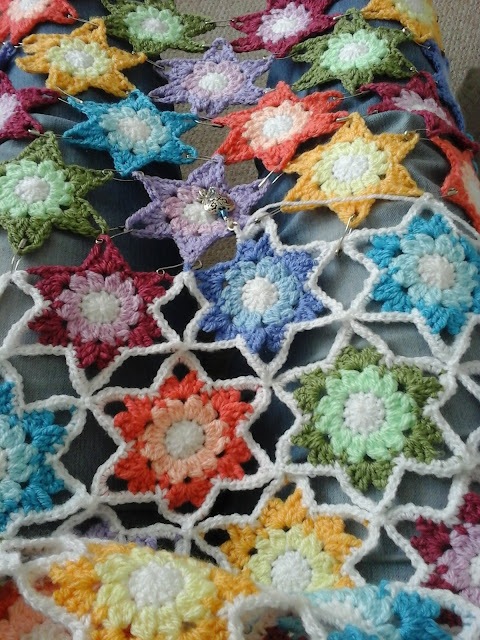 Tina's Allsorts, Star Throw