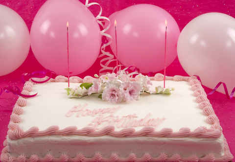 Pink Birthday Cake on Mommy S Apron Strings  Happy Birthday To Me