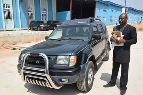 Apostle Johnson Suleman blesses one of his member with multimillion SUVs, N2m 