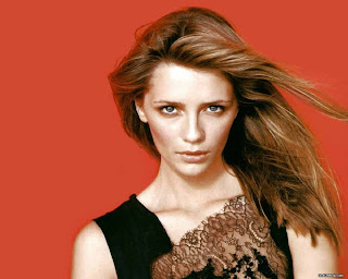 Mischa Barton Biography and Photos | Girls Idols Photos