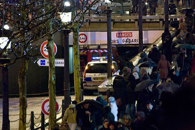 blocked traffic or 640 32 Terowongan Maut di Kota Paris Perancis