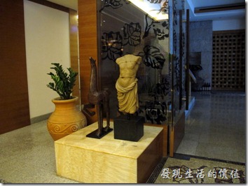 惠州-康帝國際酒店。餐廳內的裝飾。