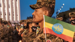 Amidst the intensification of the fighting, the Ethiopian forces announced their control of 3 cities in Tigray Addis Ababa said that government forces have taken control of three cities in Tigray, and are preparing to provide humanitarian assistance and restore services and communications in these cities.  The Ethiopian government announced on Tuesday that it had taken control of three cities in Tigray, confirming in particular the capture of the main city of Shire, and indicated that it was preparing to provide humanitarian assistance and restore services and communications in these cities.  In a statement, the government said, "The Ethiopian federal army has taken control of the cities of Shire, Almata and Corim without civil battles."  The leadership of the rebel forces in this region in northern Ethiopia had previously announced that the Ethiopian and Eritrean forces had taken control of Shire.  The command said: "These invading forces have so far taken control of certain areas, including the Shire region," calling on "all qualified Tigrayans to defend the area relentlessly."  She added that the joint forces entered the city, which has a population of about 100,000 people, on Monday, noting that "the enemies are killing our people with heavy weapons in the areas they invade."  The Shire region was the scene of an attack by Ethiopian and Eritrean forces, while heavy fighting broke out in Tigray, alarming the international community.  News from the battlefield cannot be verified because journalists are unable to reach northern Ethiopia, where communications networks are weak or non-existent.  On the other hand, the new UN High Commissioner for Human Rights, Austrian Volker Türk, stressed that there is a “high risk of an escalation of the conflict in Ethiopia”, saying: “I am deeply disturbed by the risk of a significant escalation given the massive and continuing mobilization of soldiers and fighters from various parties to the conflict.”  “What we have been able to document since August 31, is at least 31 civilians killed, including children, and 73 wounded in 14 separate air strikes by the Ethiopian Air Force in the Tigray region,” Ravina Shamsdani, a spokeswoman for the Office of the High Commissioner for Human Rights, told reporters in Geneva. , especially in Mikkeli, Shire and other parts of Tigray.  "But certainly, it is very possible that the real number is much higher," she added.  Volker Türk reminded that "under international law, indiscriminate attacks or attacks that intentionally target civilians or civilian objects constitute war crimes."  On Monday, UN Secretary-General Antonio Guterres warned that the situation in Ethiopia was "getting out of control" as fighting intensified.  The rebel announcement came a day after the Ethiopian government pledged to seize airports and other sites in Tigray.  On Sunday, the African Union called on the warring parties in the Ethiopian conflict for an immediate ceasefire in Tigray, where violence is on the rise.