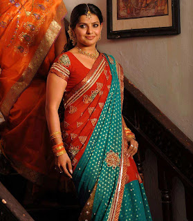 Actress Madhu Sharma in Multi color Printed Saree