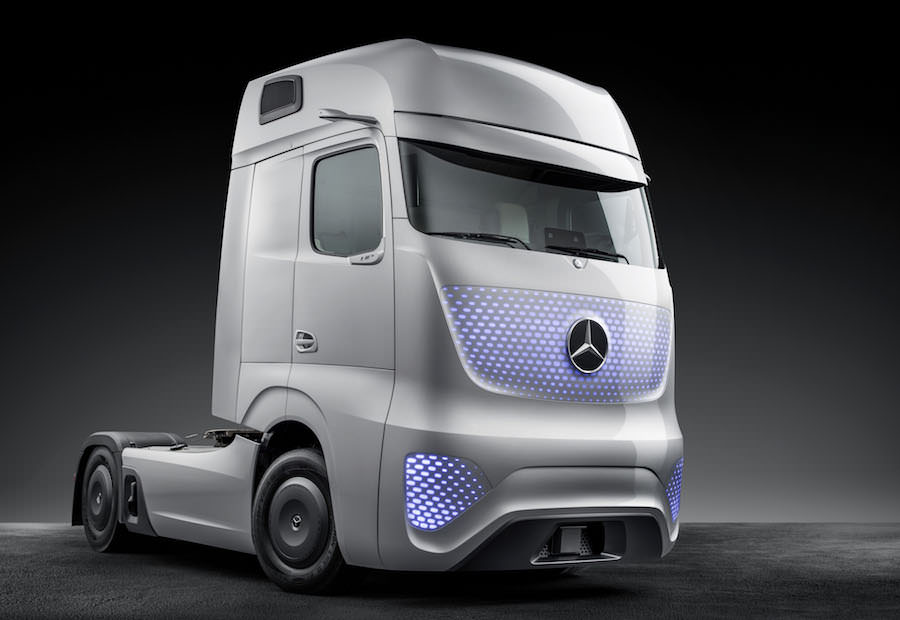 これが未来のトラック！？メルセデスベンツが公開したコンセプトカーがスゴい！フューチャートラック
