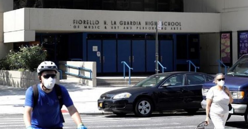 Recomiendan reabrir las escuelas de Estados Unidos con uso obligatorio de mascarillas